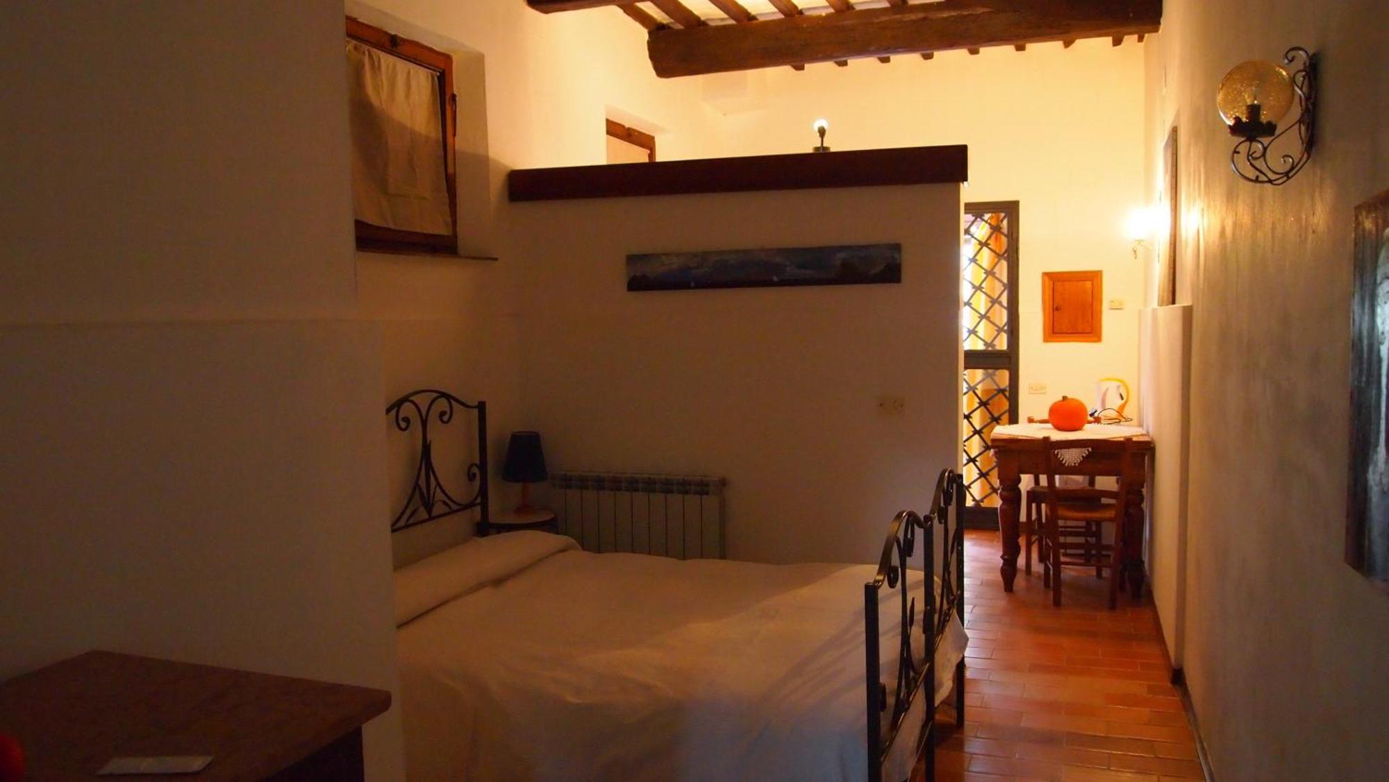 Agriturismo La Terra Valiano Pokój zdjęcie